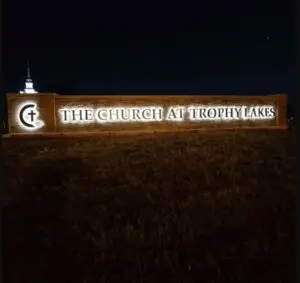 best materials for outdoor signs