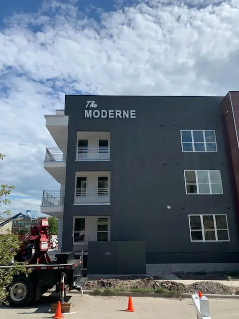 high rise sign 3