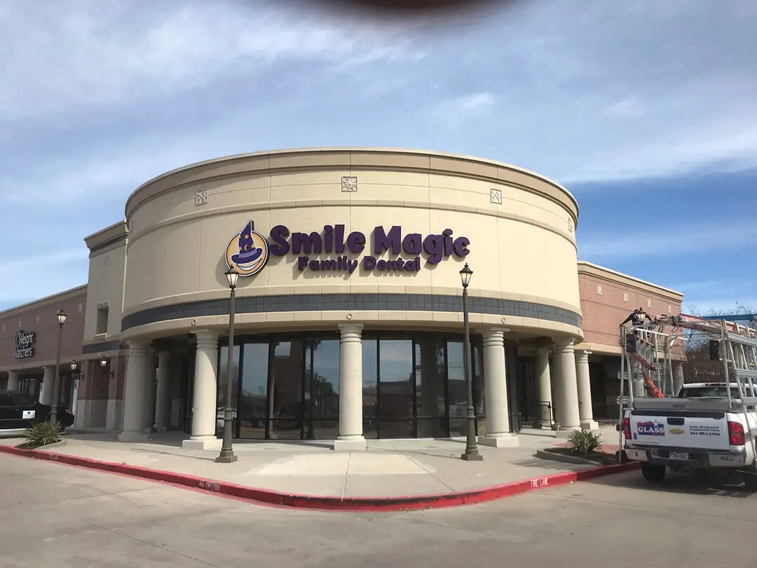 sign gallery 23